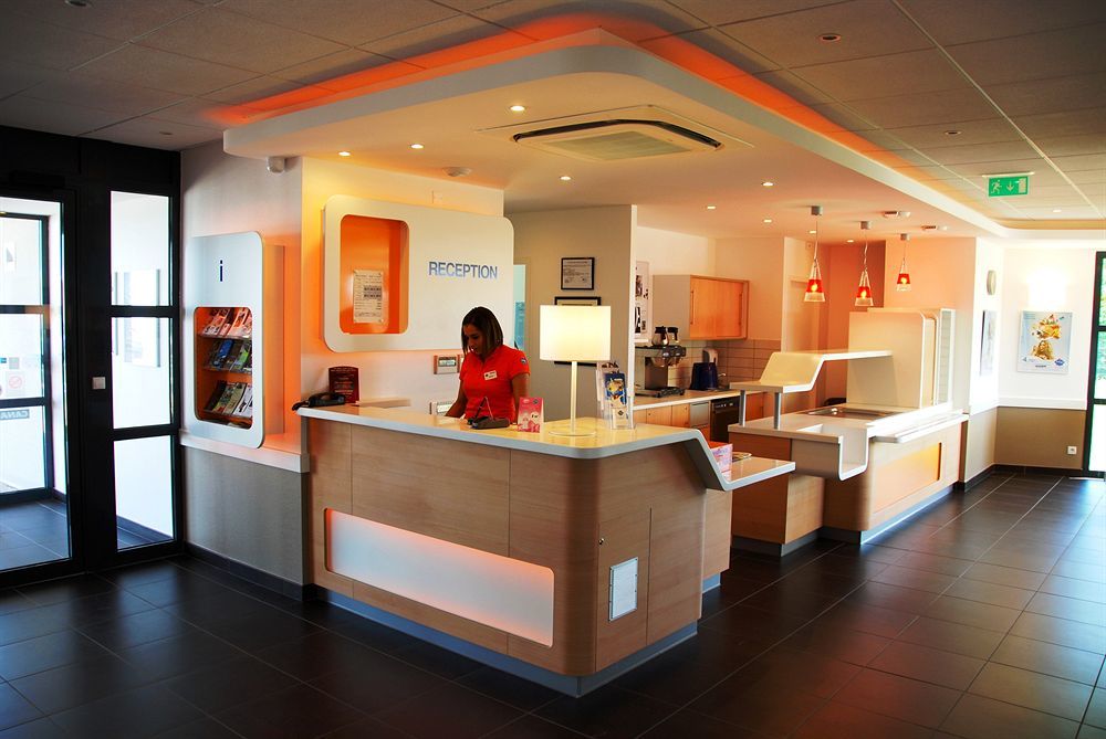 Ibis Budget Roanne Hotel Exterior photo